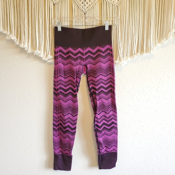 LULULEMON Ebb To Street Heathered Regal Plum Chevron Pull On Tight Leggings sz 4 - Picture 4 of 9